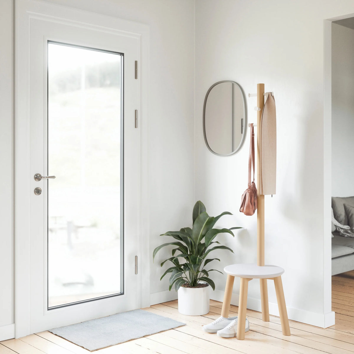 Umbra Pillar Stool and Coatrack