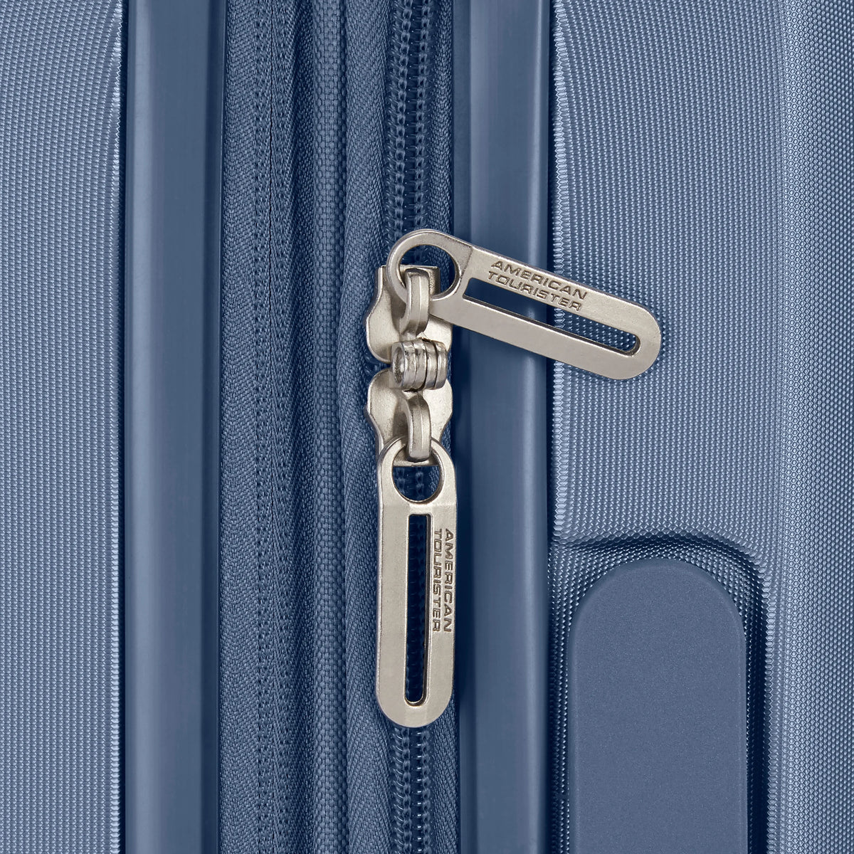 American Tourister Stratum 3.0 Medium Hardside Suitcase with Spinner Wheels - Elemental Blue