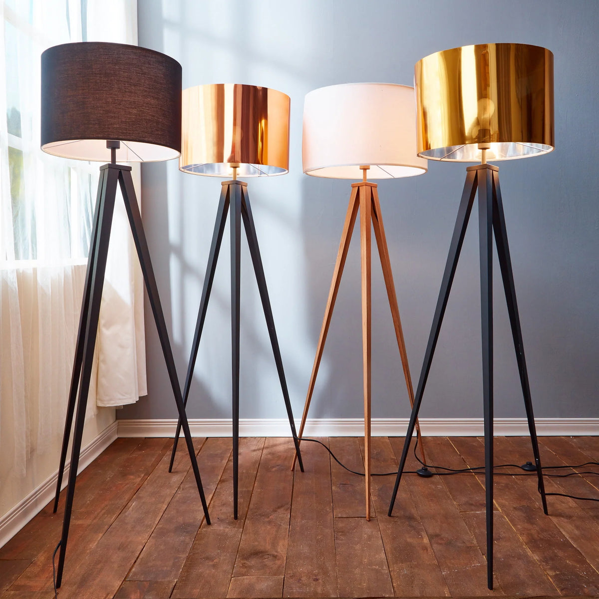 Teamson Home Romanza 60.23" Postmodern Tripod Floor Lamp with Drum Shade, Matte Black