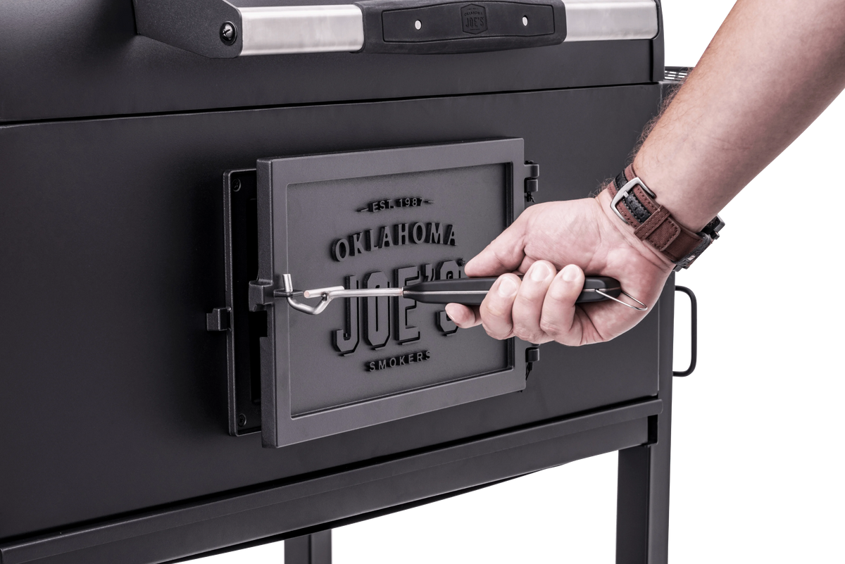 Oklahoma Joe's Judge Charcoal Grill