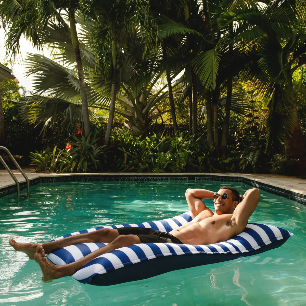 Big Joe Lagoon Lounger No Inflation Needed Pool Float, Americana Nautical Stripe Double Sided Mesh, Quick Draining Fabric, 5 feet Giant