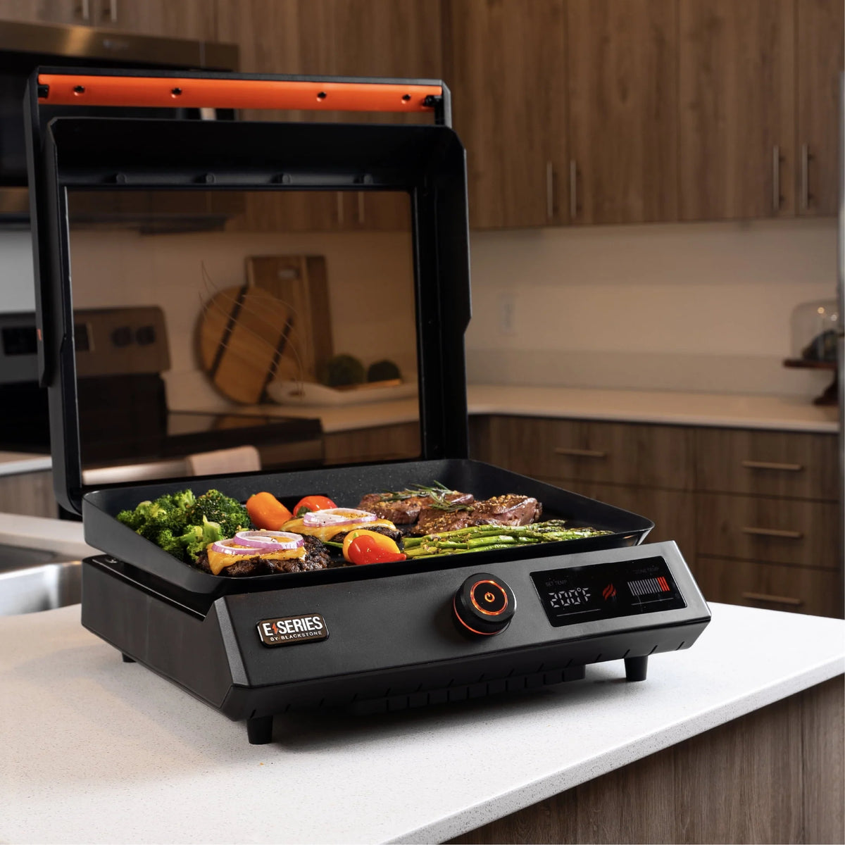 Blackstone E-Series 17" Electric Tabletop Griddle with Hood