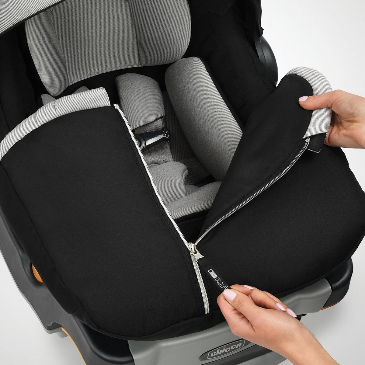 Chicco KeyFit 30 Zip 30 lbs Infant Car Seat - Black (Black)