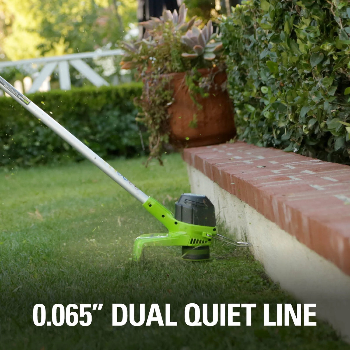 Greenworks 40V String Trimmer/Leaf Blower Combo W/ 2.0 Ah Battery, 1301202