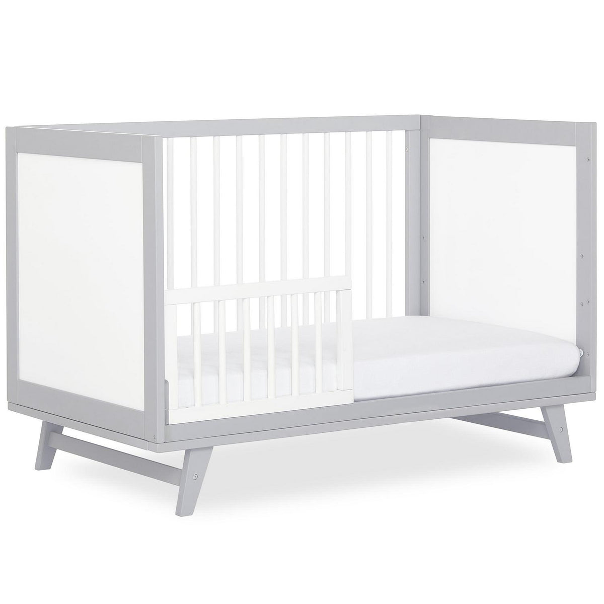 Dream On Me Carter 5-in-1 Full Size Convertible Crib. Grey and White