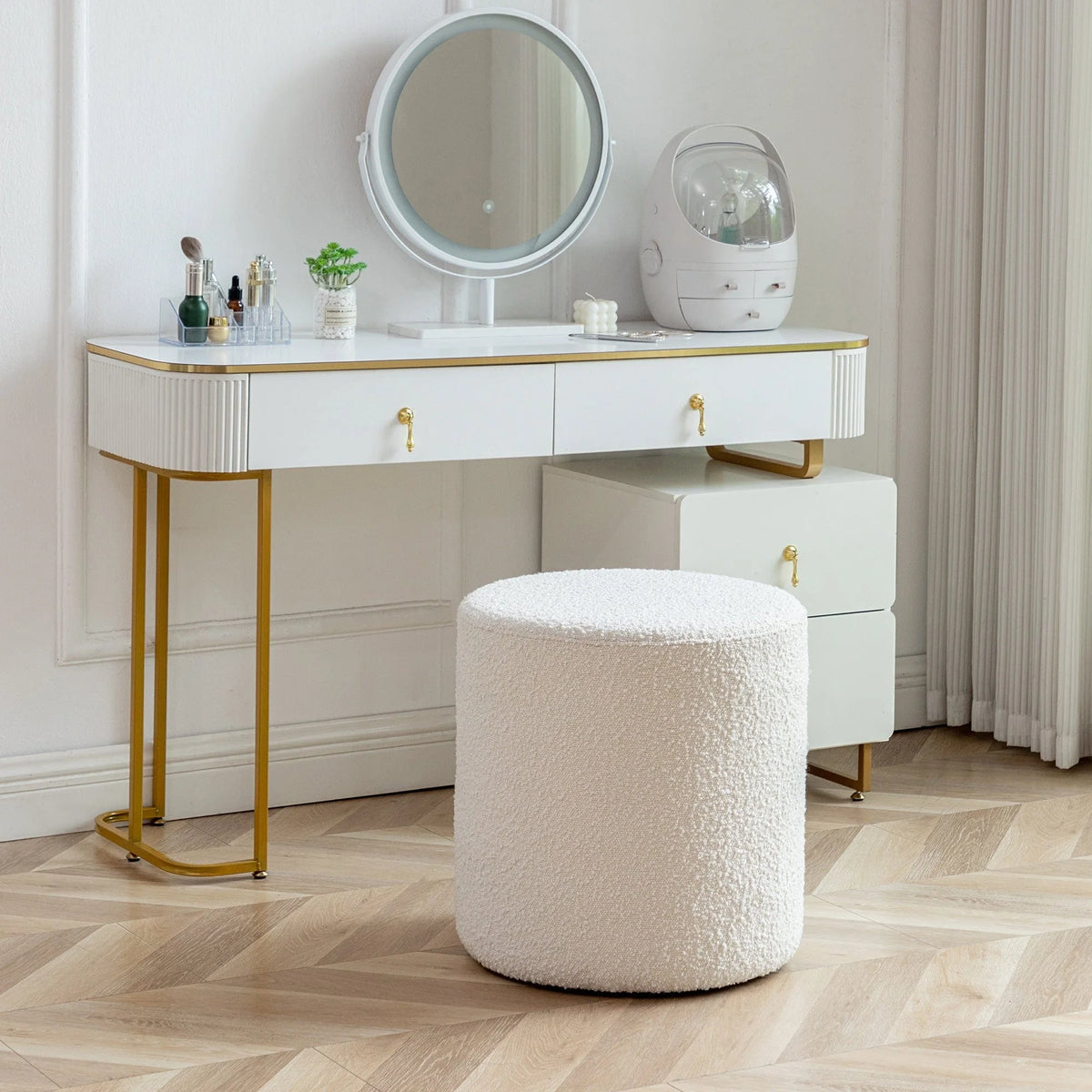 KINWELL  Round Upholstered Pouf Ottoman Footrest 18' x18' x18' - Boucle White 18"