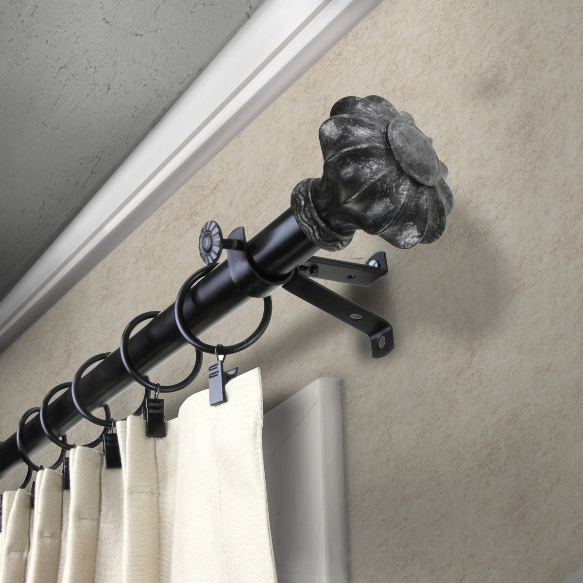 Deirdre 13/16" Bay Window curtain rod 20"-36", 38"-72" - Black