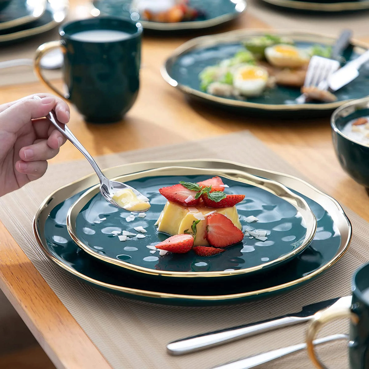 LOVECASA, 16-Piece Stoneware Dinnerware Sets, Dark Green and Gold Dinner Set, for 4 People